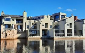 Lakeside Apartment In Oubaai Golf Estate